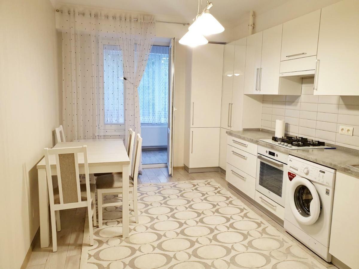 Center Apartment On Albisoara Street Chisinau Eksteriør bilde